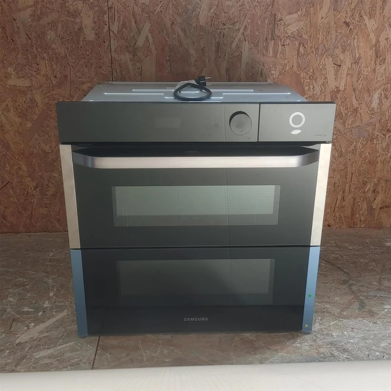 Forno elettrico Samsung Serie 5 NV7B5760WBK Vapore