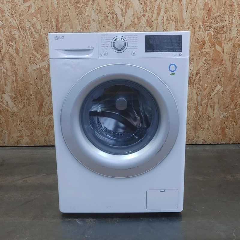 Lavatrice Intelligente LG F4WV310S4E AIDD Vapore 10,5 Kg