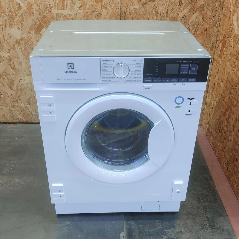 Lavasciuga Electrolux EW7W474BI da incasso 7/4 Kg