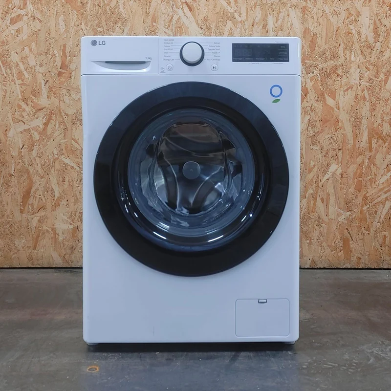 Lavatrice LG F4R3013NSWB Carica frontale 13 kg 1400 giri Bianco