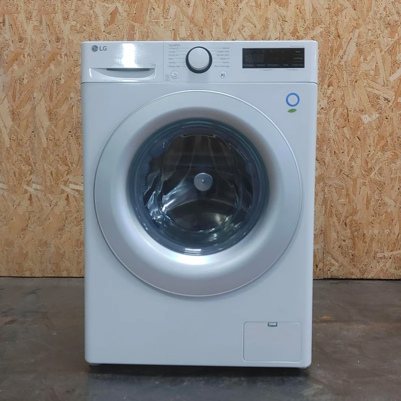 Lavatrice LG F4R3013NSWB Carica frontale 13 kg 1400 giri Bianco