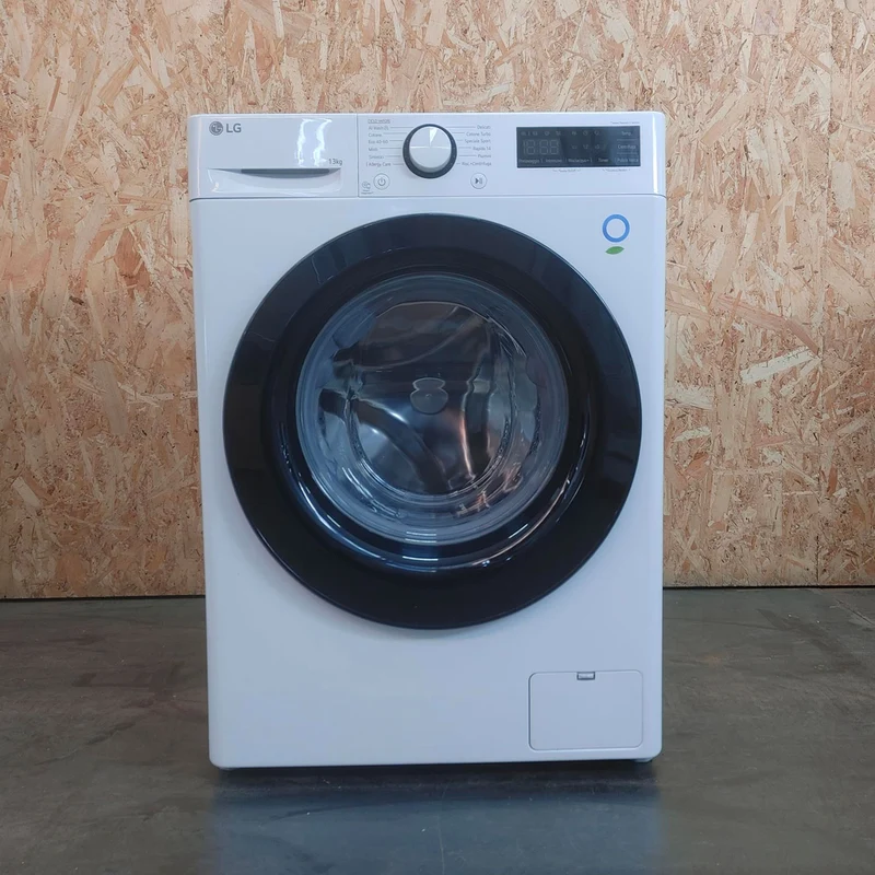 Lavatrice LG F4R3013NSWB Carica frontale 13 kg 1400 Giri/min Bianco