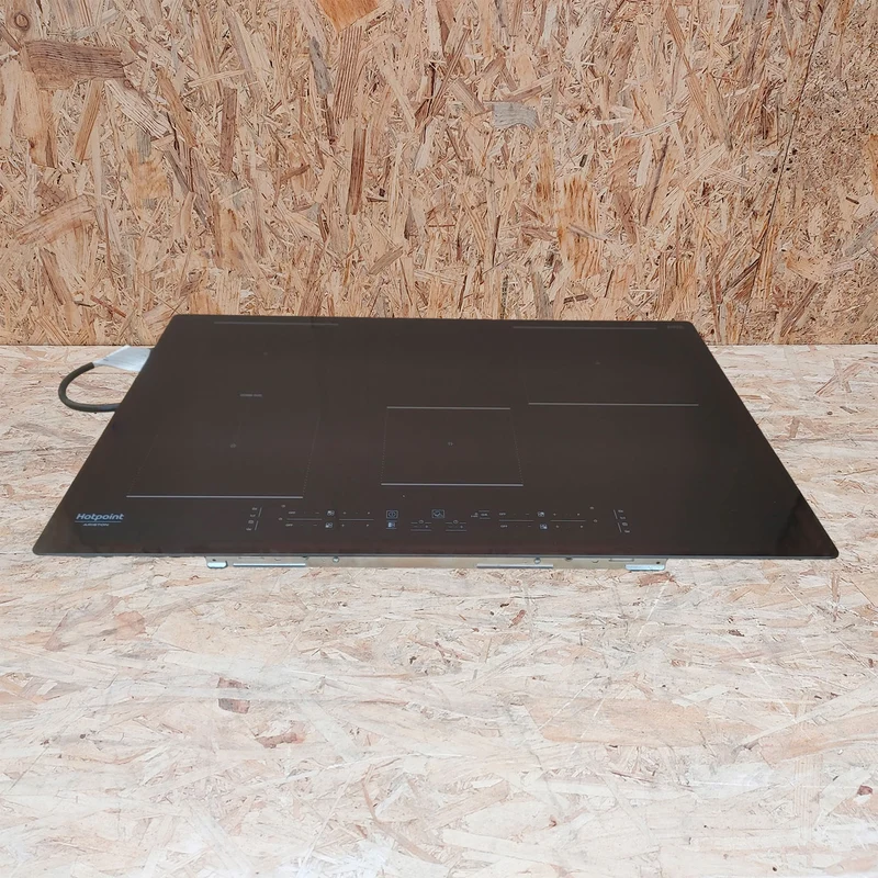 Hotpoint Piano cottura a induzione HB 0577B NE