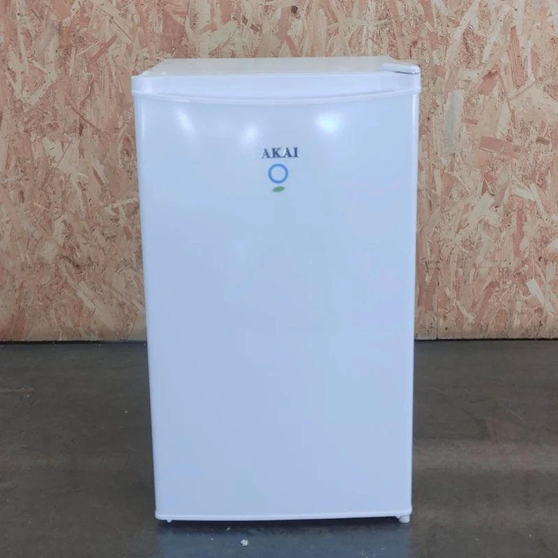 Akai AKFR106L frigorifero Libera installazione 91 LF Bianco