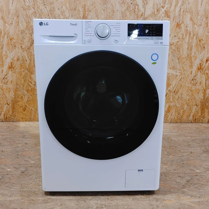 Lavatrice LG F4WV509SAE Carica frontale 9 kg 1400 Giri/min Bianco