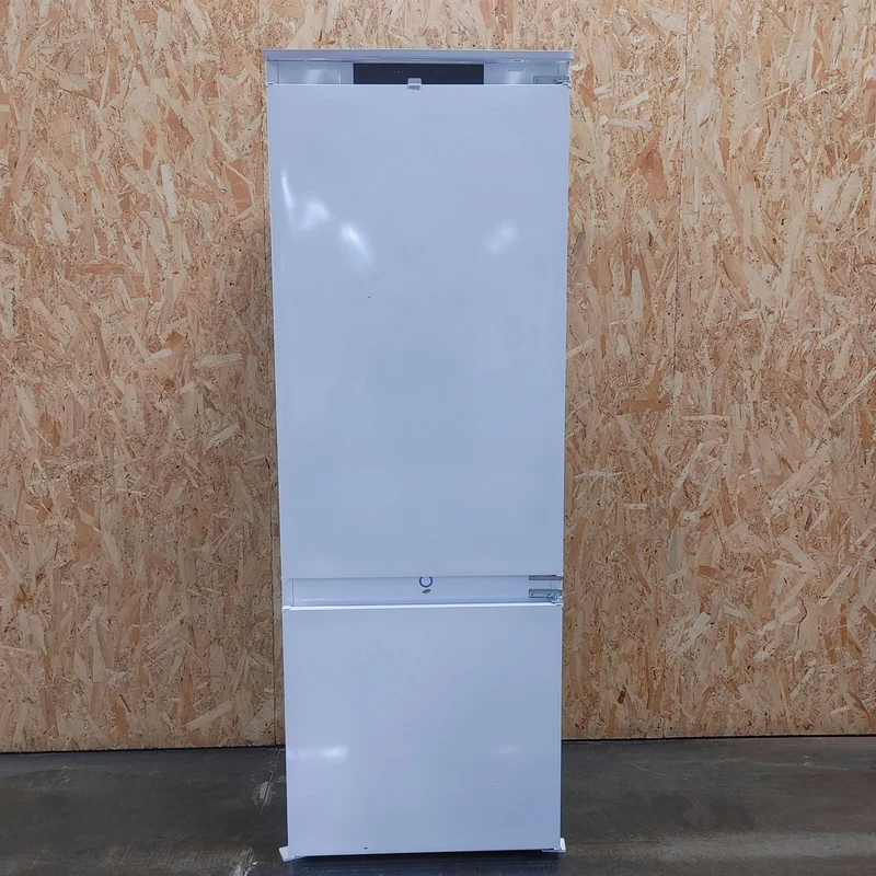 Frigorifero combinato da incasso Indesit - IND 400