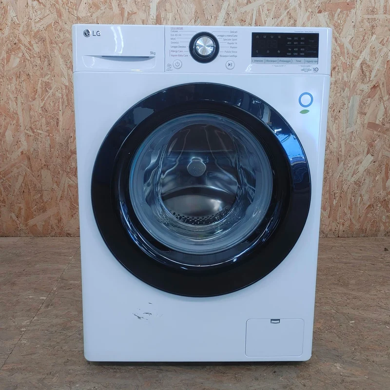 Lavatrice LG F4WV309SAE Carica frontale 9 kg 1400 Giri/min Bianco