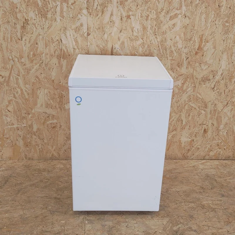 Congelatore Indesit OS 1A 100 2 UK 2 Congelatore a pozzetto Libera installazione 99 LF Bianco